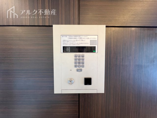 オートロック完備