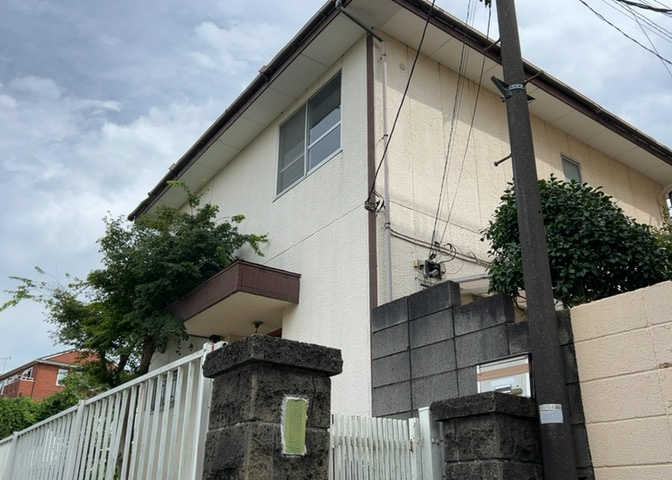 人が暮らすうえで日光は大切な要素となります。日当たりの良さは譲れないポイントですね。併せて近くに大きな建築物の建築予定がないか、あるいはそれが可能な土地が近くにないか事前に確認することもお勧めします。
