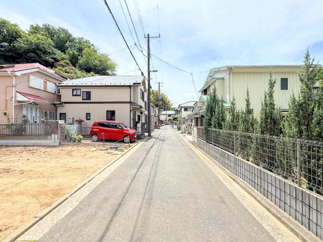 ◆前面道路も幅員があり車の運転も安心！前面道路は閑静な住宅地。車通りの少ない道路です。お子様にも安心です。