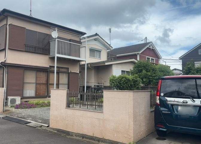 両面バルコニーは、バルコニーそのものの機能というよりかは設置の仕方による名称です。複数のバルコニーを東西や南東などの相対する場所に設置することで、通風や採光が確保しやすくなるというメリットがあります。
