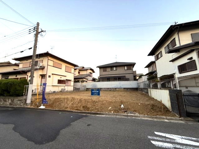 外観：327002247062