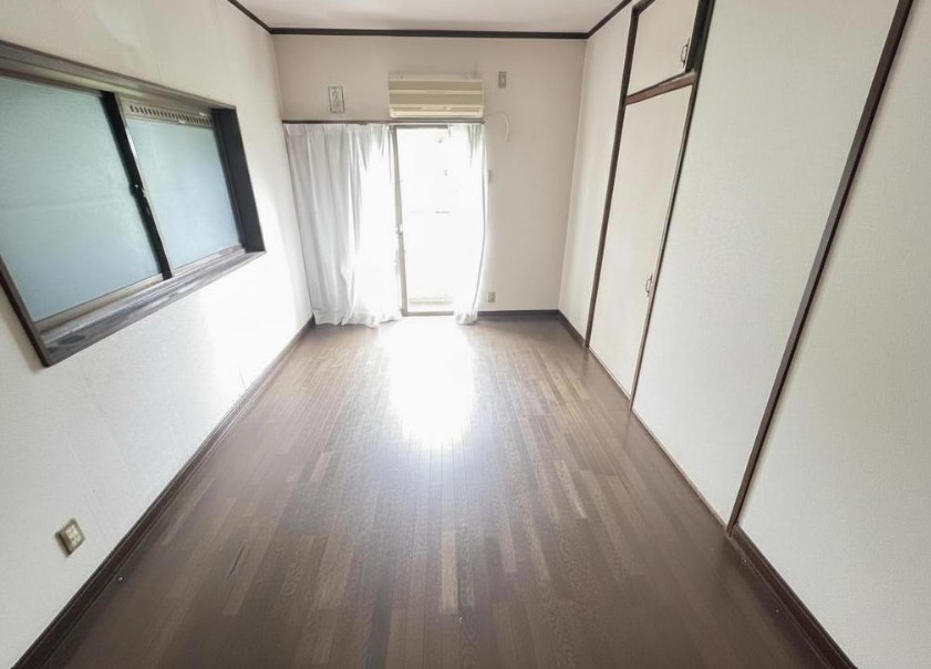 ※本画像は空室時の写真を加工し、家具・小物等を撤去したイメージです。　実際の仕様とは異なる場合がございます。