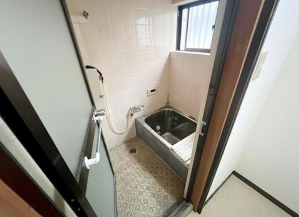 ※本画像は空室時の写真を加工し、家具・小物等を撤去したイメージです。　実際の仕様とは異なる場合がございます。