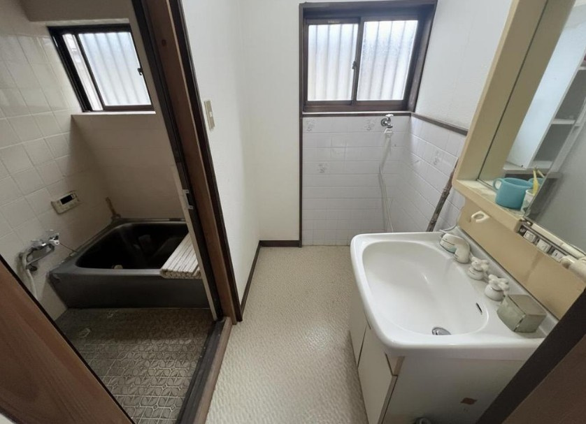 ※本画像は空室時の写真を加工し、家具・小物等を撤去したイメージです。　実際の仕様とは異なる場合がございます。