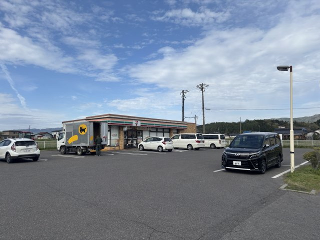 セブンイレブン伊那東春近店　約540ｍ