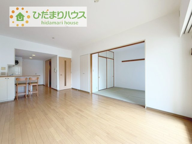 早くお仕事終わらせて、家に帰りたくなるようなリビングです(^^♪