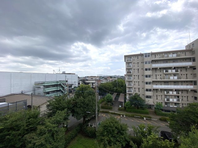 バルコニー間取り図右下からの眺望