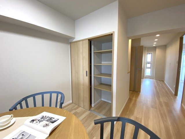 リビング　収納