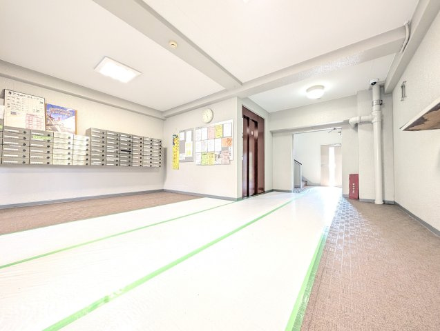 入り口からエレベーターまでの動線がスムーズなのがいいですよ♪