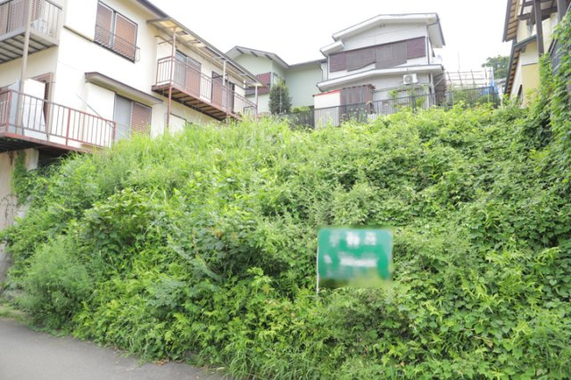 物件の詳細については、現地を見てわかること以外に、役所や法務局などで調べないとわからないことがあります。そのため、現地に行く場合は、もしこの物件を買ったらどのような生活ができるかをイメージしましょう。