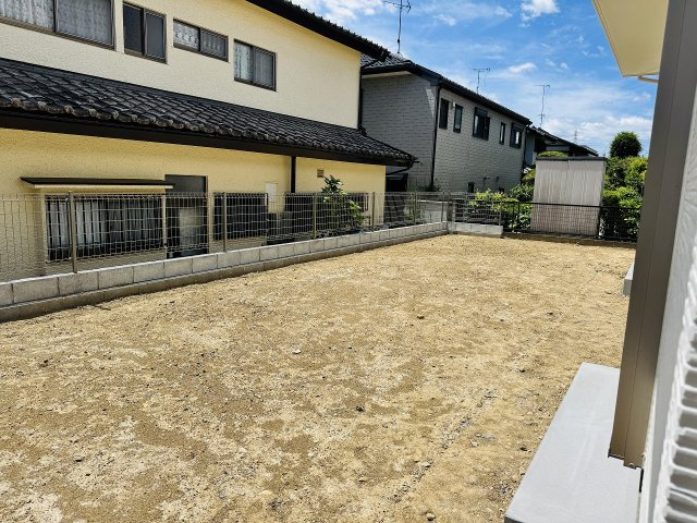～ガーデニングなども楽しめる庭付き～