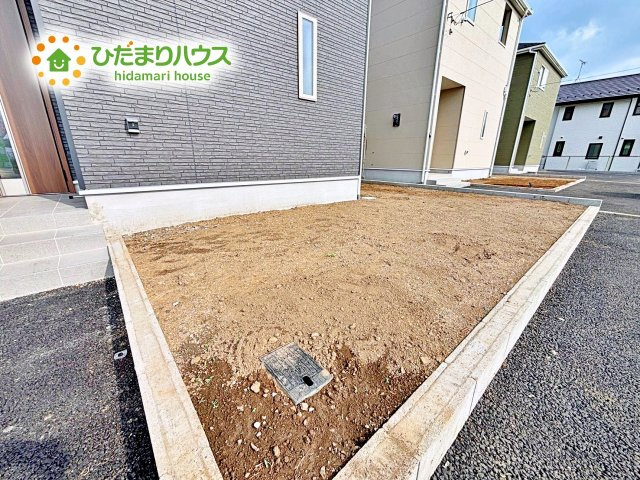 お庭付物件になります！お庭遊びや、プールなどお子様も大喜び(^^)