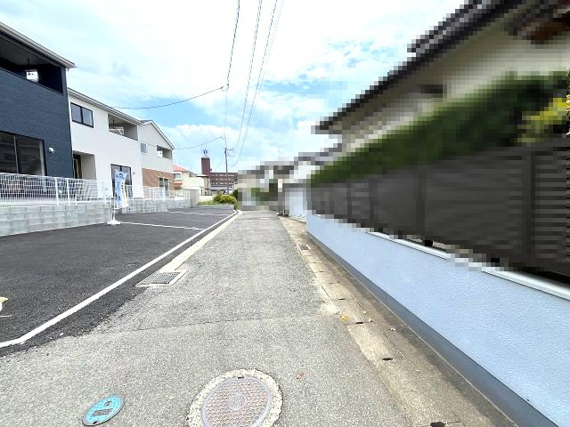現地写真。前面道路です。