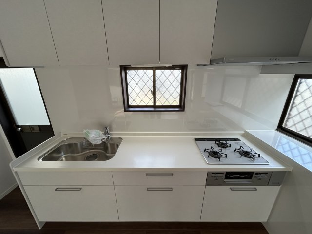 キッチン新調済み。