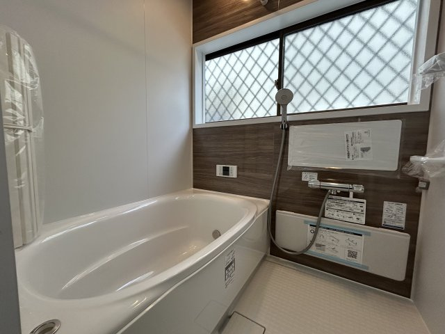 ユニットバス交換済みで清潔感あり。快適なバスタイムを実現します。