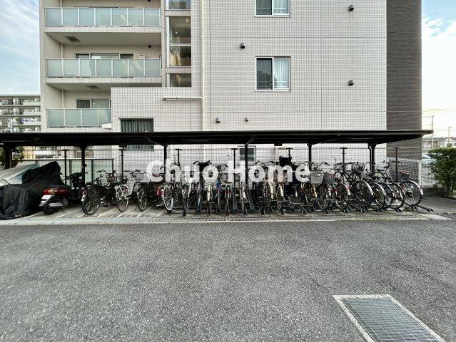 【自転車置き場】最新の空き状況や費用などの詳細は担当スタッフまでお問い合わせください。