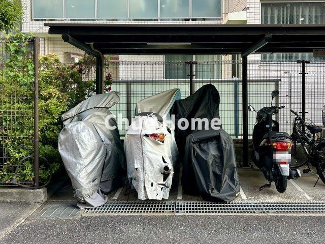 【バイク置場】最新の空き状況や費用などの詳細は担当スタッフまでお問い合わせください。