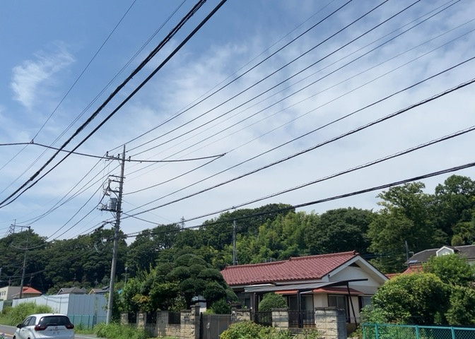 土地の地勢が高台の場合、景色を綺麗にみることができ、景色にこだわってお家探ししている方におすすめです！また平坦地よりも風通しがいいというメリットがあります。デメリットもあるので是非現地でご確認下さい。