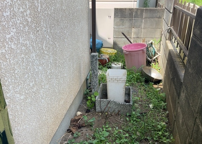 敷地内に散水栓や立水栓があると便利です。水道水を直接利用できるため、水を運ぶ手間を省くことが出来ます。大量の水を必要とする洗車作業や清掃などに役立ちます。その他設備とあわせて、現地でご確認ください。