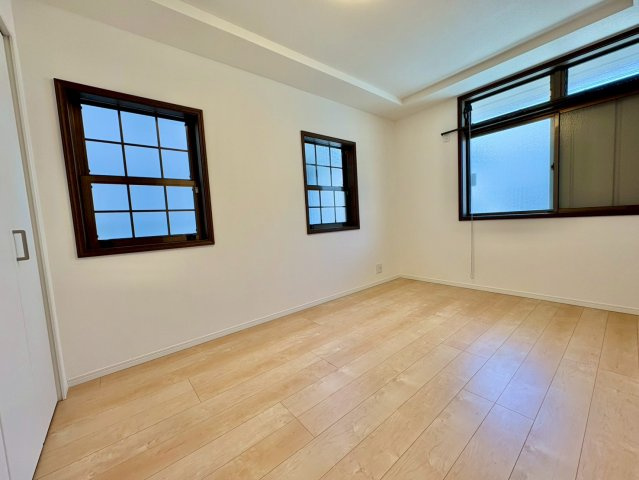 洋室7帖・収納付きで、お部屋がすっきり片付きます。