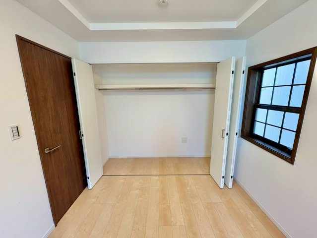 洋室7帖・収納付きで、お部屋がすっきり片付きます。