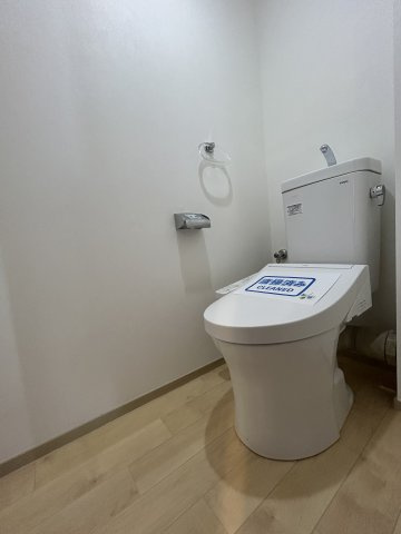 優しい雰囲気のトイレはリラックス空間へ。