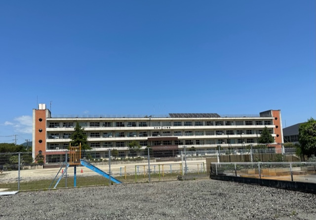 御厩小学校まで徒歩17分
