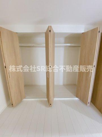 たっぷりとした収納スペースです