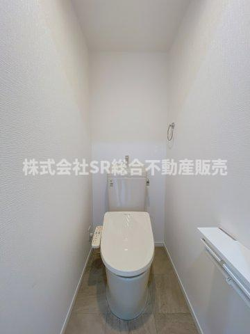 温水洗浄便座もございます♪