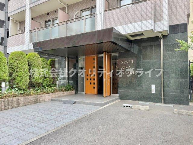 きれいに管理されたエントランス
