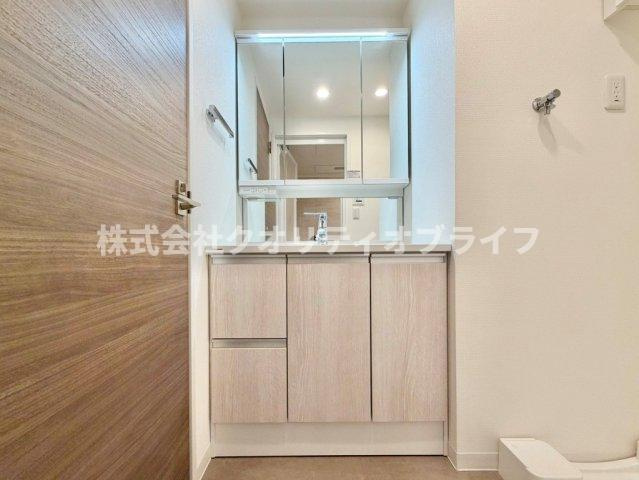 身だしなみを整える際にあると嬉しい独立洗面台も新設されております