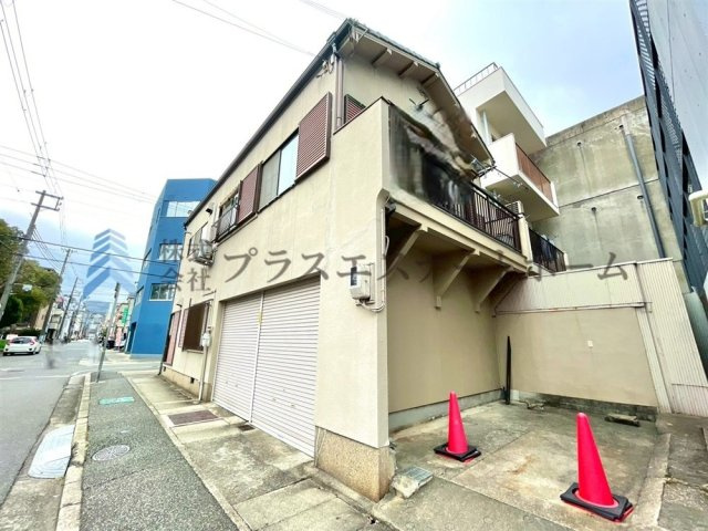 外観：328000602100