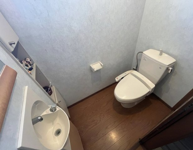 独立した手洗いカウンターを完備。ゲストも使いやすく、衛生的な設計です