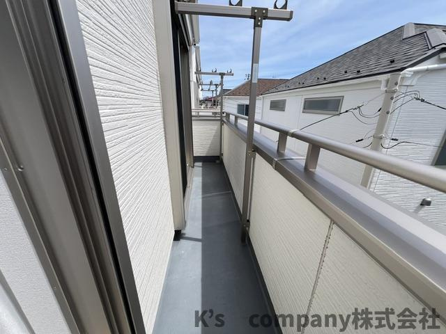 2階バルコニーは日当たり良く日々のお洗濯が沢山干せておすすめ♪◇◇