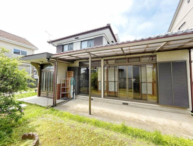 たっぷりの陽光と心地よい風が舞い込む住まい♪