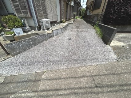 カースペース【前面道路より撮影】