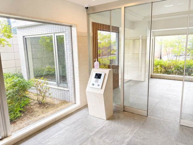 防犯に配慮したオートロック完備。住まいの安全をしっかりガード