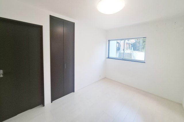 洋室1：約6帖のお部屋です。