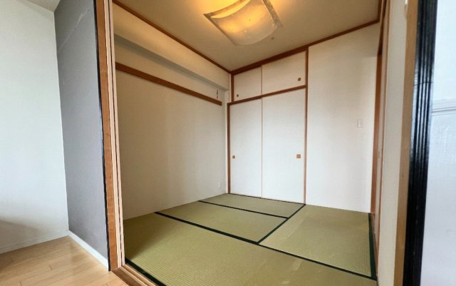そのまま和室としてくつろぐのも、リノベであなた好みの空間に作り変えるのも自由自在！