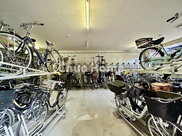 【自転車置き場】最新の空き状況や費用などの詳細は担当スタッフまでお問い合わせください。