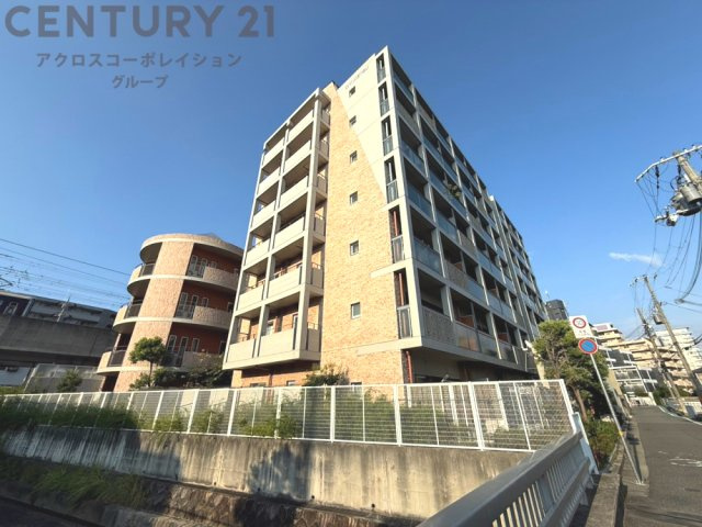 鉄筋コンクリート造7階建て