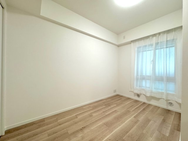 洋室5.1帖　間取り図左上の部屋