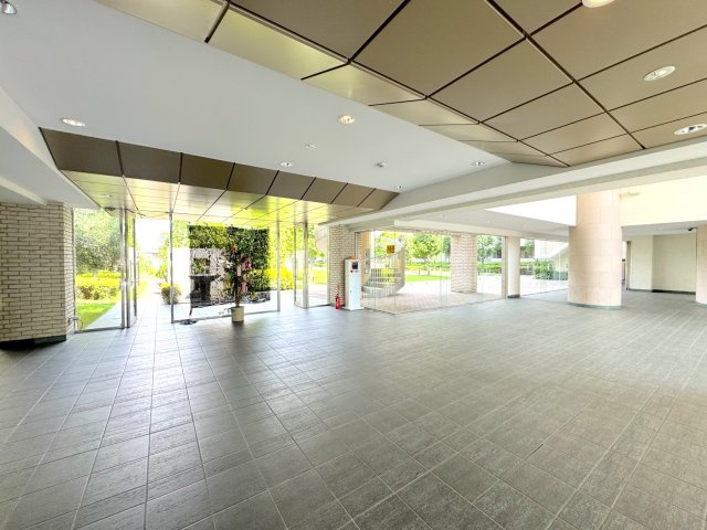 エントランスホール