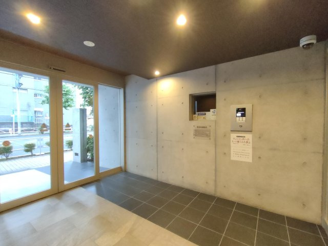 【エントランス】