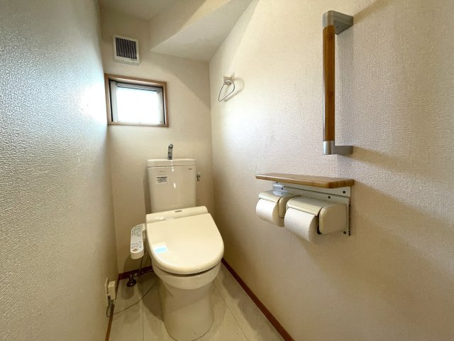 1階・2階にそれぞれトイレがあるので、混みやすい朝も安心です