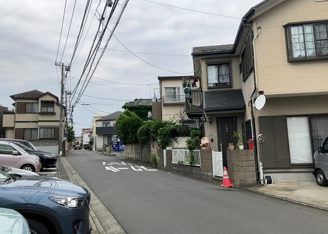眺望の良さを楽しめるダイニングキッチンで家族団らんの時間を過ごしてはいかがでしょうか。バルコニーから見える景色を家族で眺める時間は、時間が経つのを忘れてしまいそうですね。是非、現地を見に行きましょう！