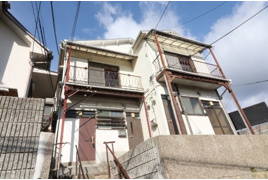 ぺディコート神戸会下山の外観