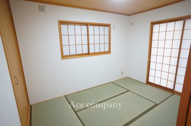 【1階：和室6帖】畳新調、障子貼替え済みです☆