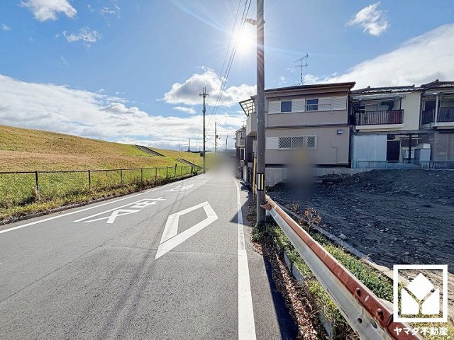 ZEH水準の高い省エネ性能を備えており、光熱費などのランニングコストを抑えられます。夏は涼しく、冬は暖かい、季節に関わらず快適に過ごせる住宅です。