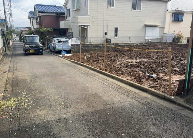 物件の詳細については、現地を見てわかること以外に、役所や法務局などで調べないとわからないことがあります。そのため、現地に行く場合は、もしこの物件を買ったらどのような生活ができるかをイメージしましょう。